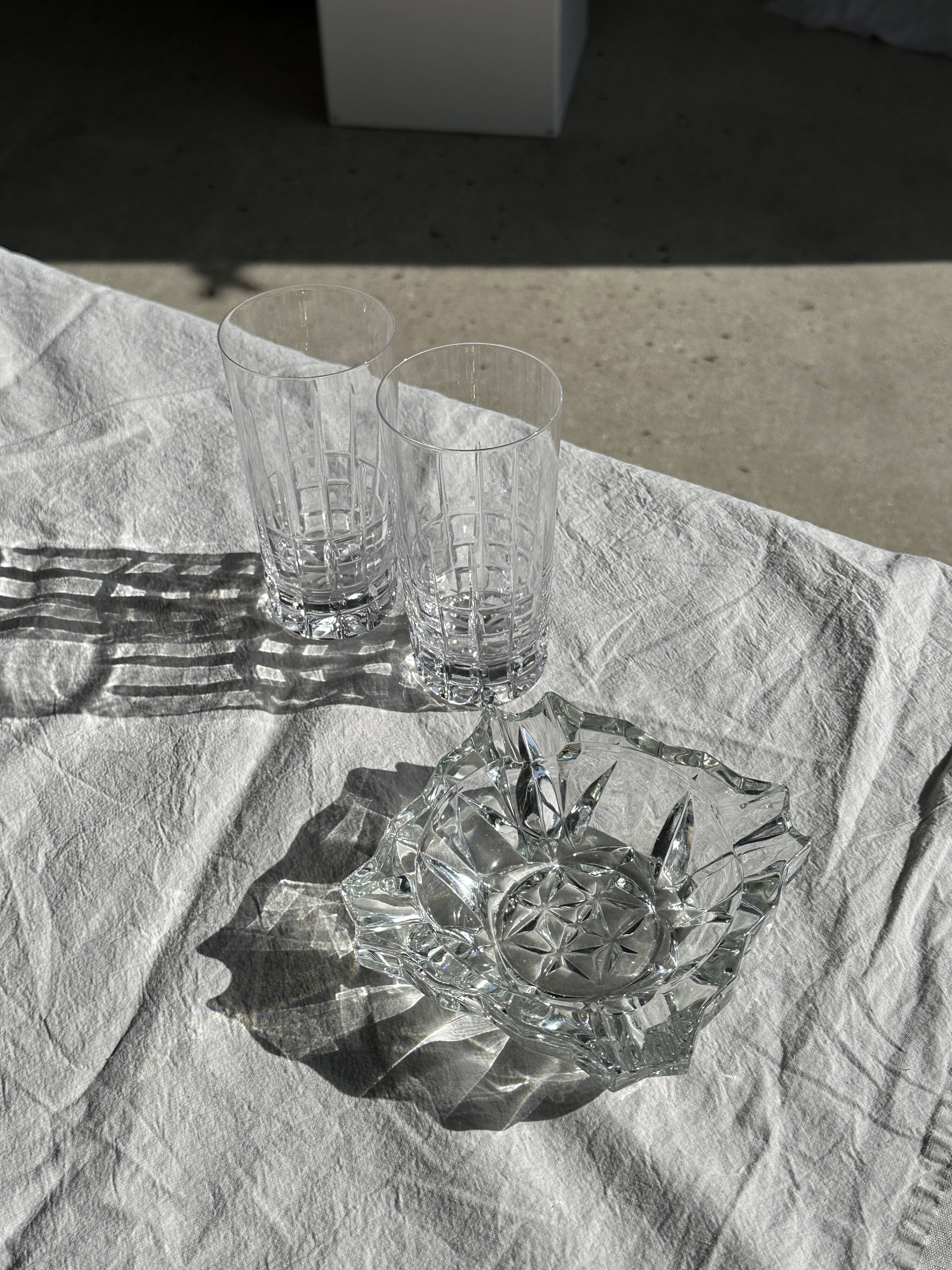 Large square ashtray large diamond tips