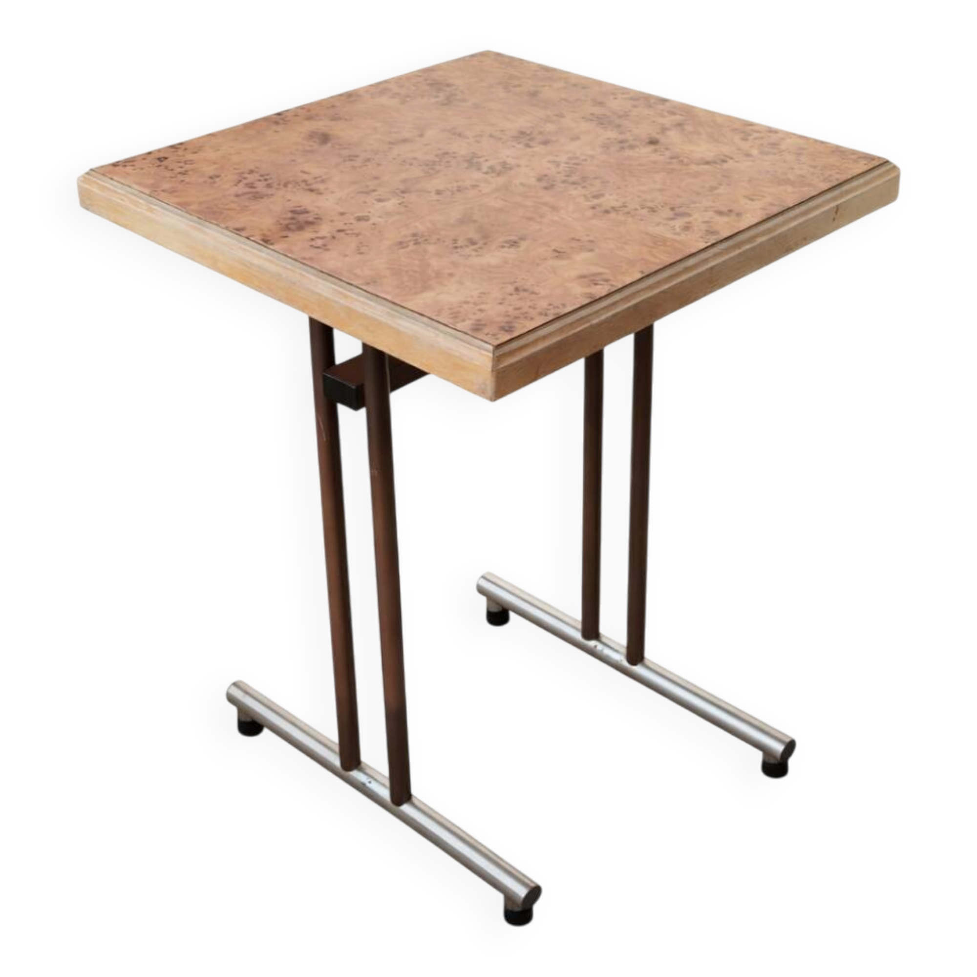 Table bistrot vintage