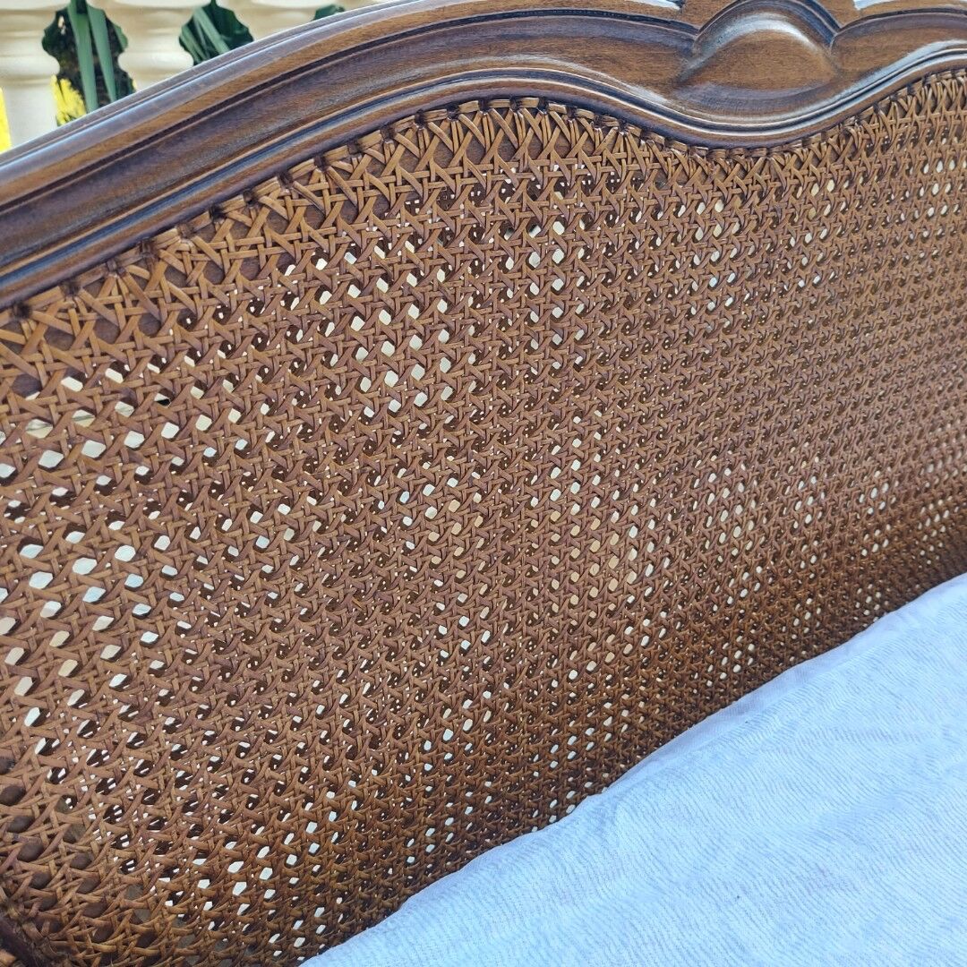 Bed basket cannage Louis XV style