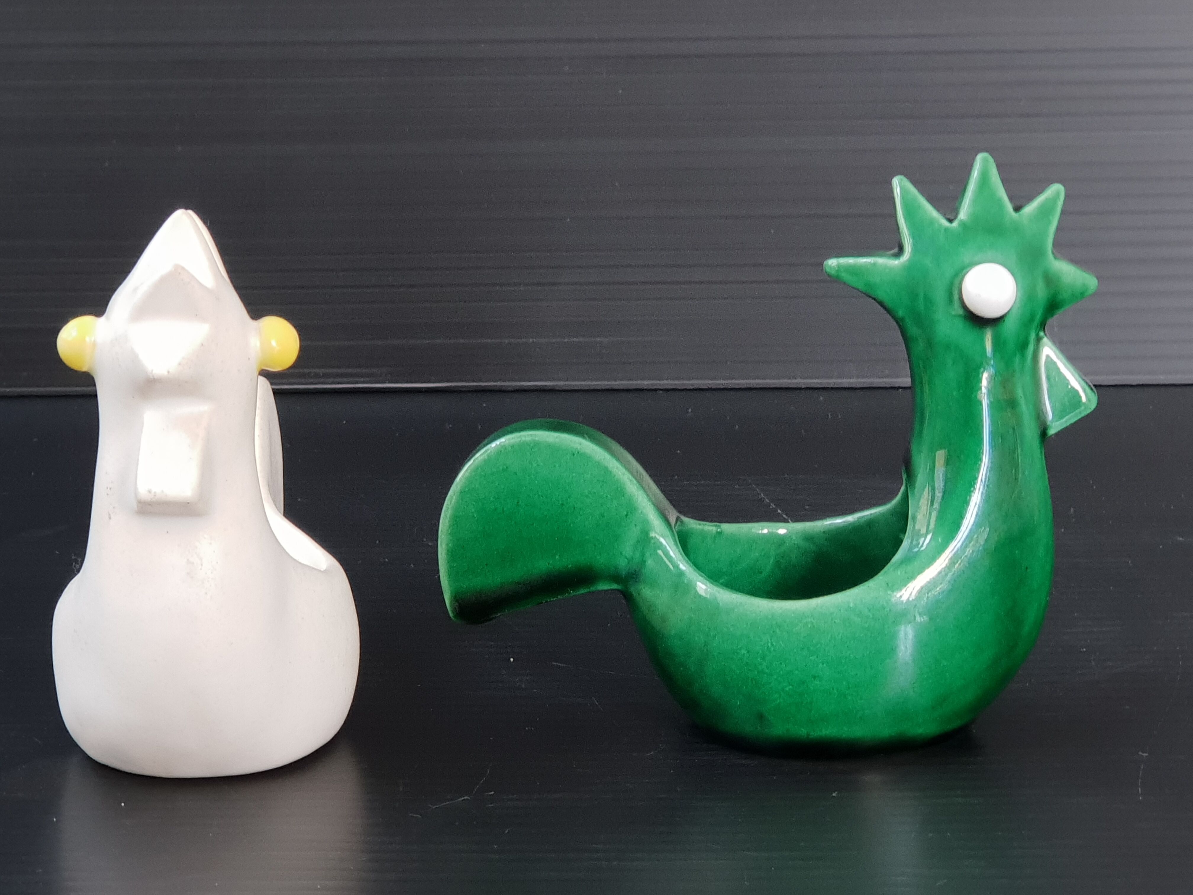 Pair of vintage roosters trinket bowls 1950