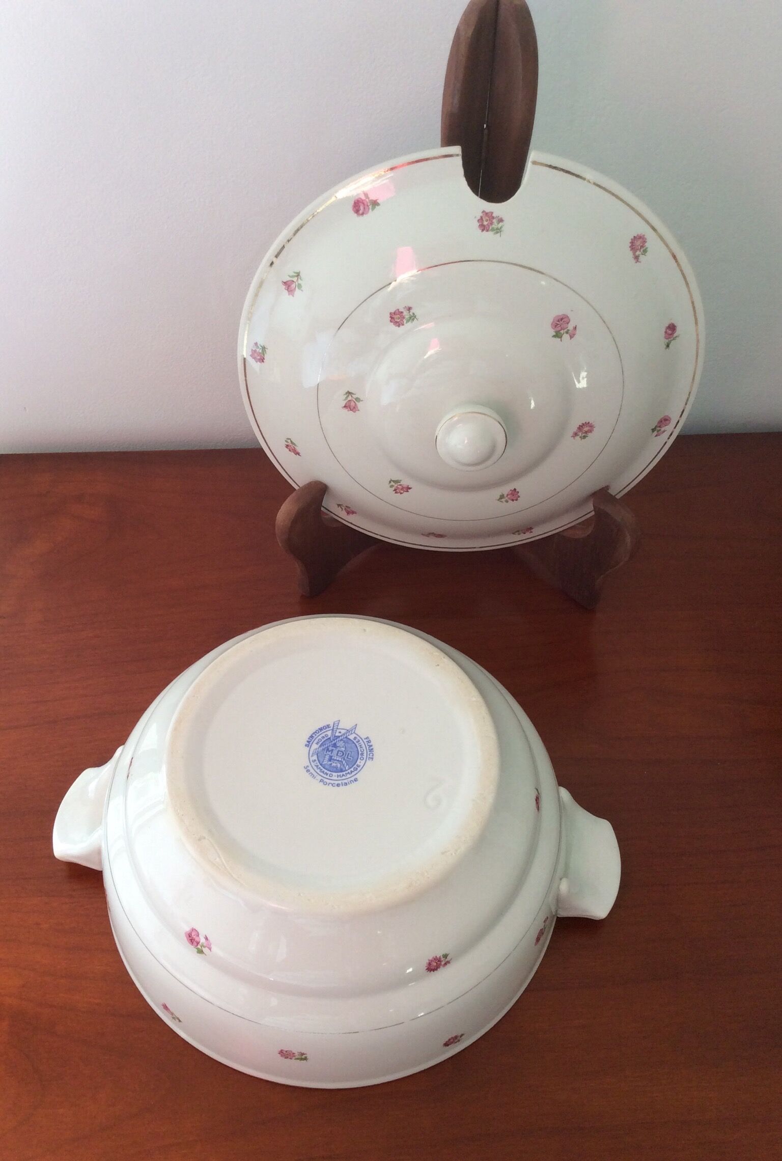 Soupiere semi-porcelain St-Amand Hamage -Orchies Model "Saintonge"