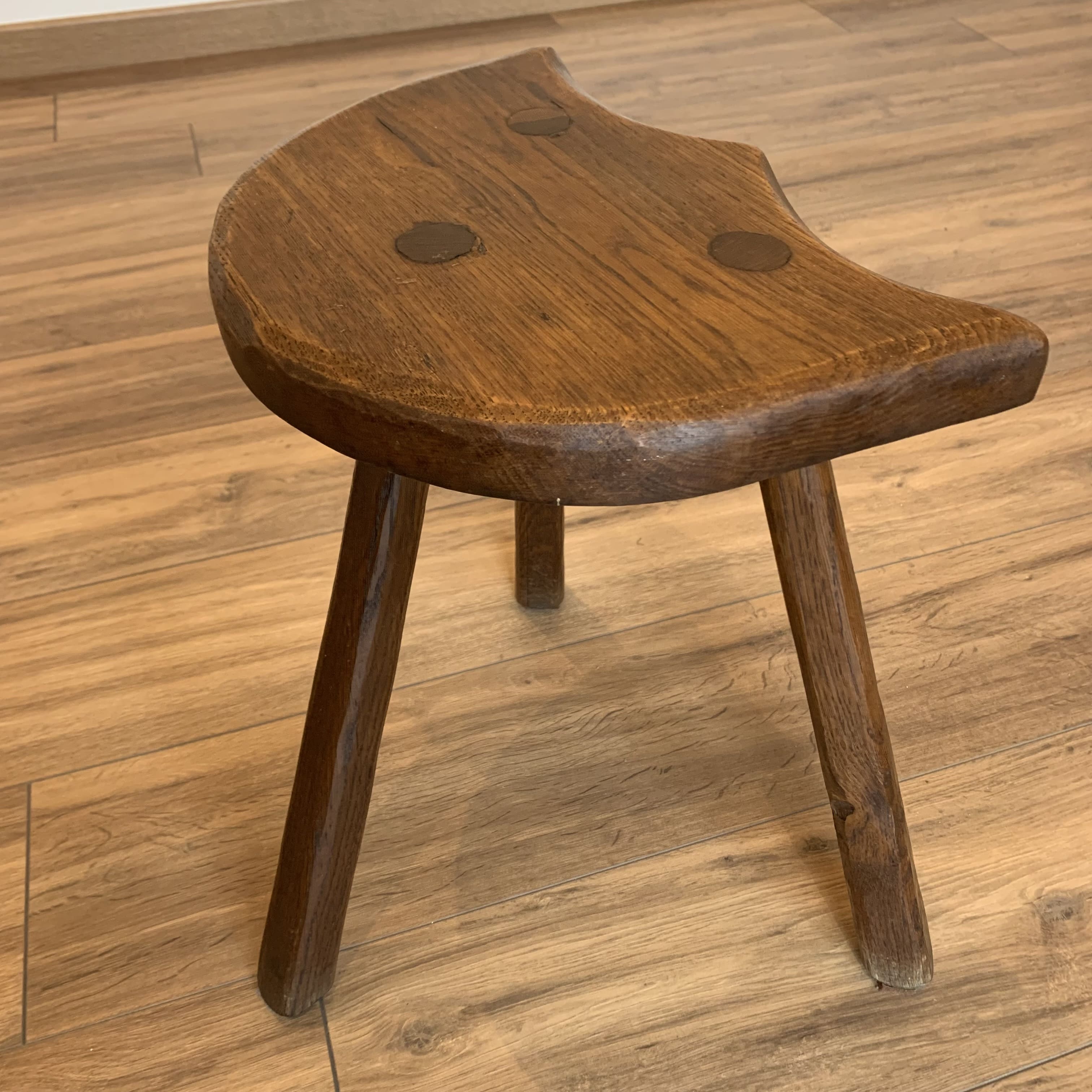 Tripod stool