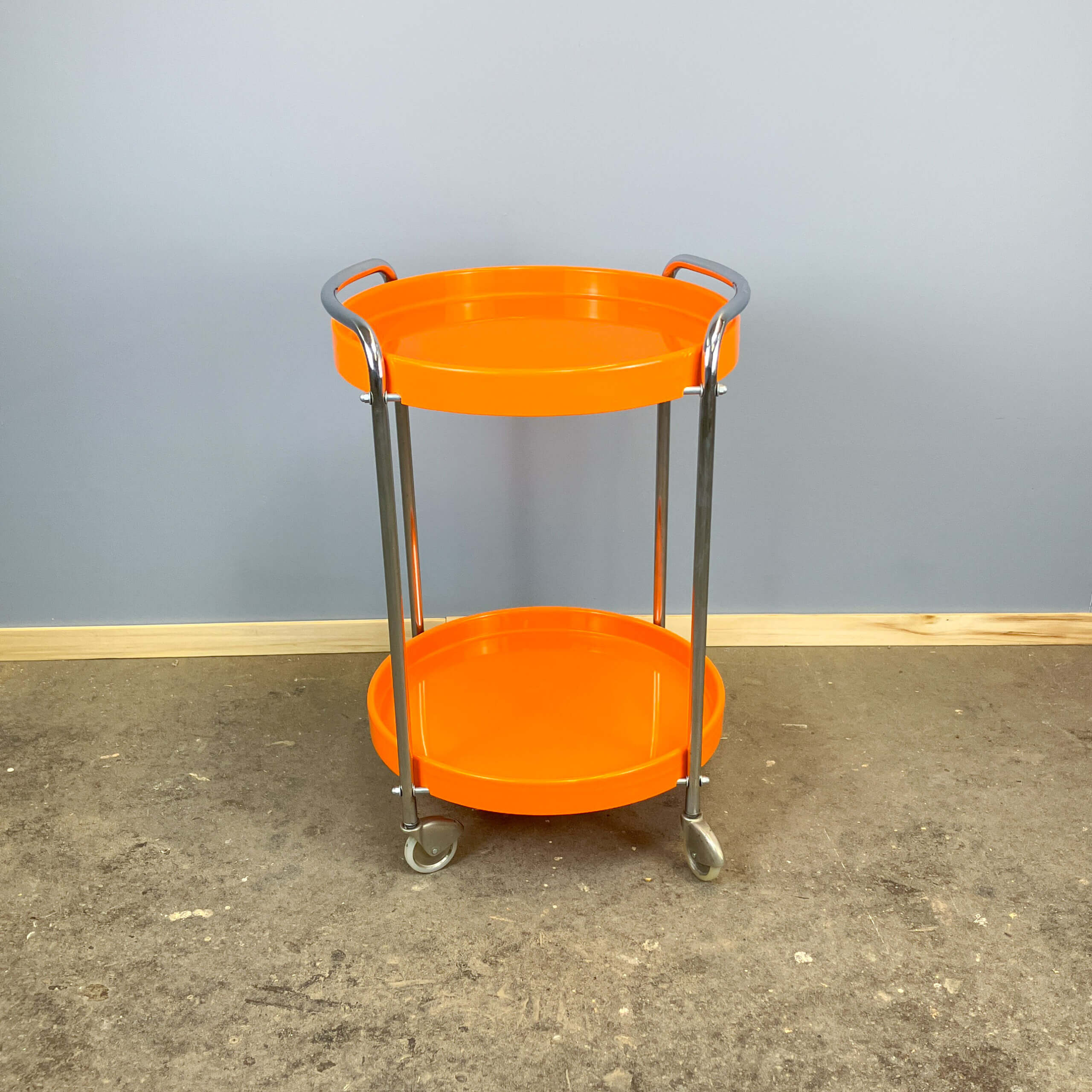 Space Age serving trolley, chrome and orange plastic trays, 1970s