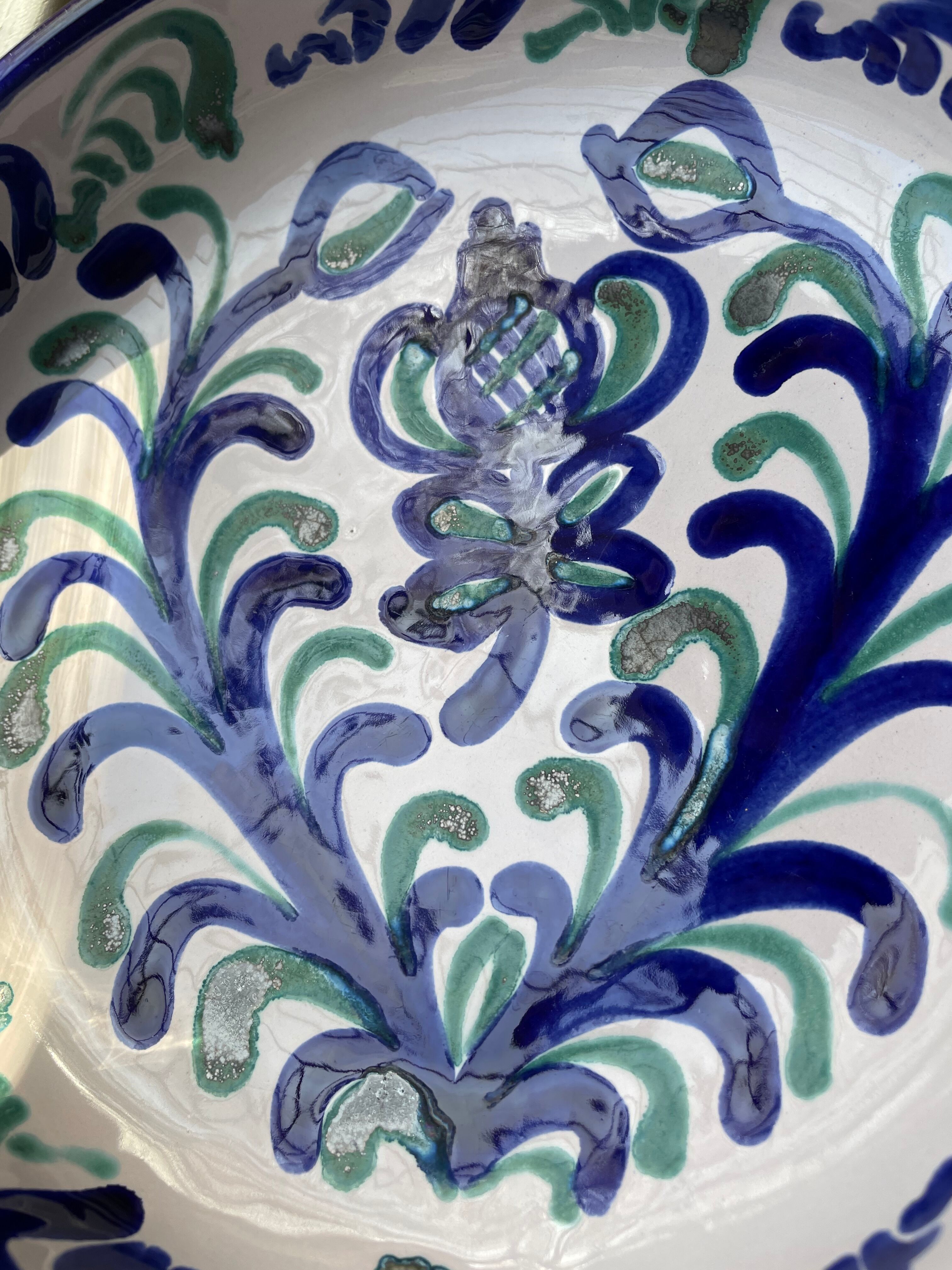 Hollow plate in ceramic from Granada.