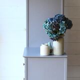 Asymmetrical cabinet