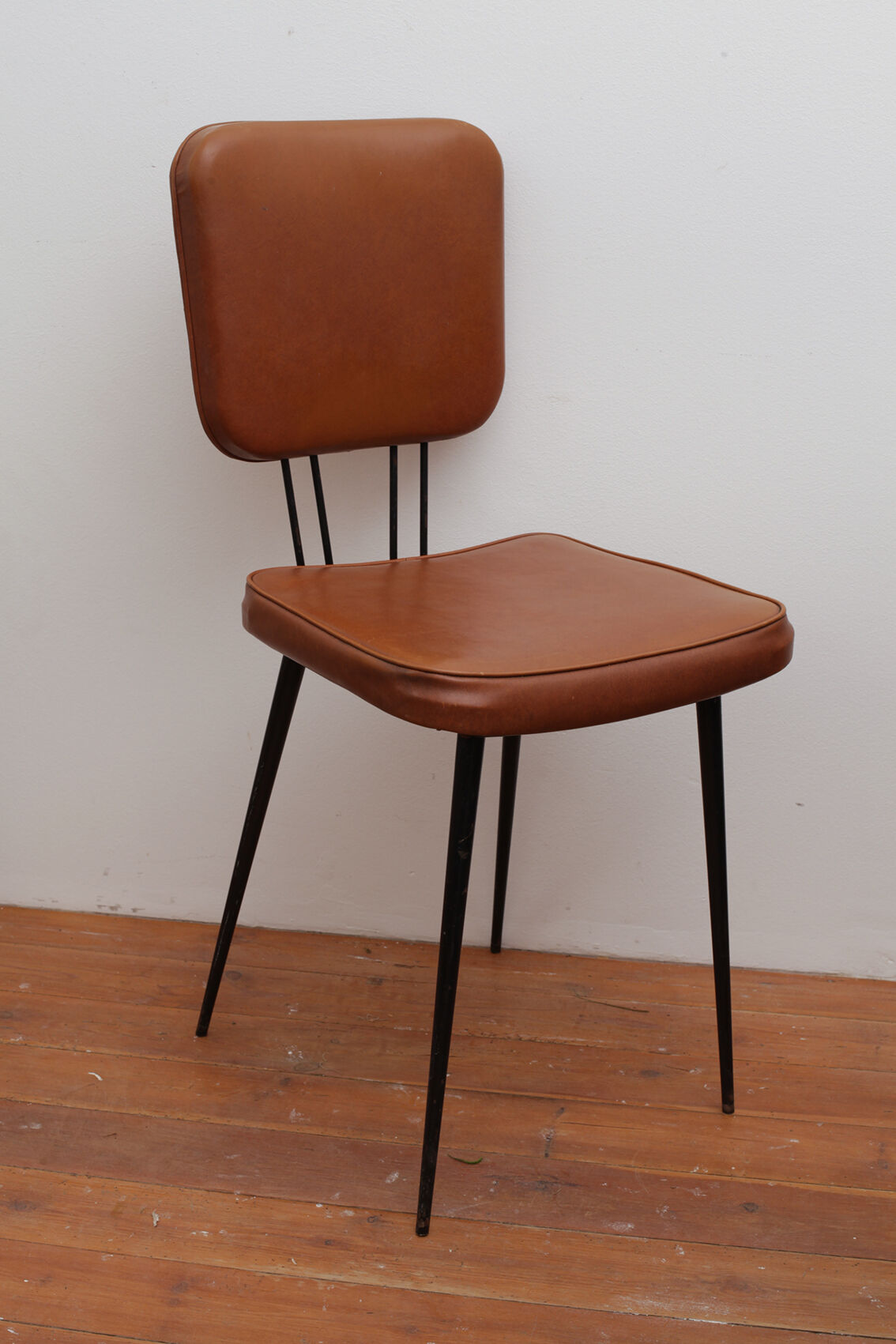Vintage chair 1960 skai brown feet black iron