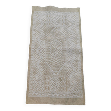 Tapis margoum tissé mains en laine naturelle