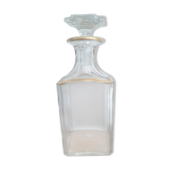 Whisky carafe golden glasses