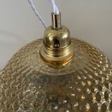 Globe suspension with large bubbles