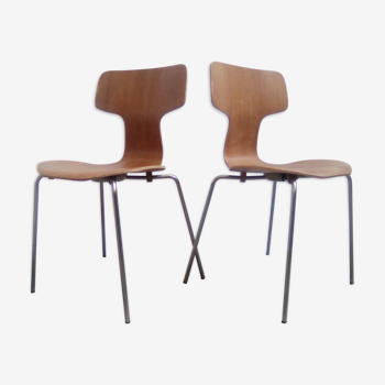 Paire de chaises Hammer de Arne Jacobsen