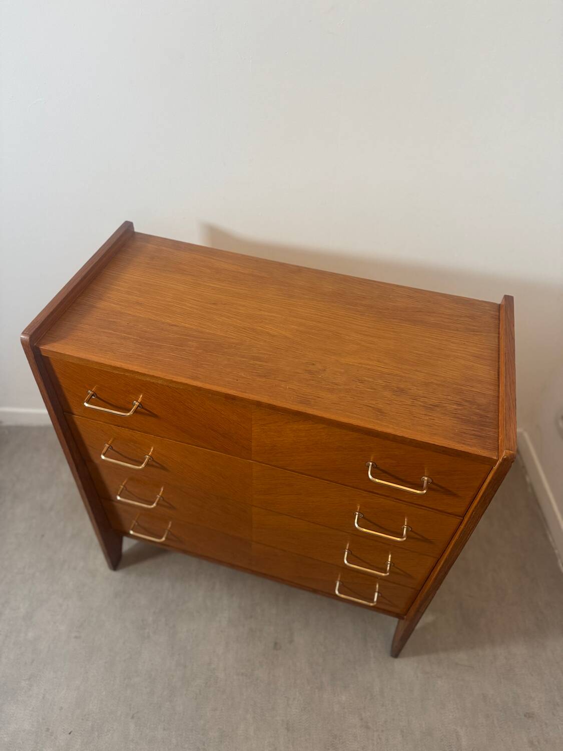 Vintage chest of drawers