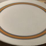 Plat en porcelaine de Limoges signé