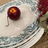 7 flat iron earth plates from Moulin des loups & Hamage.
