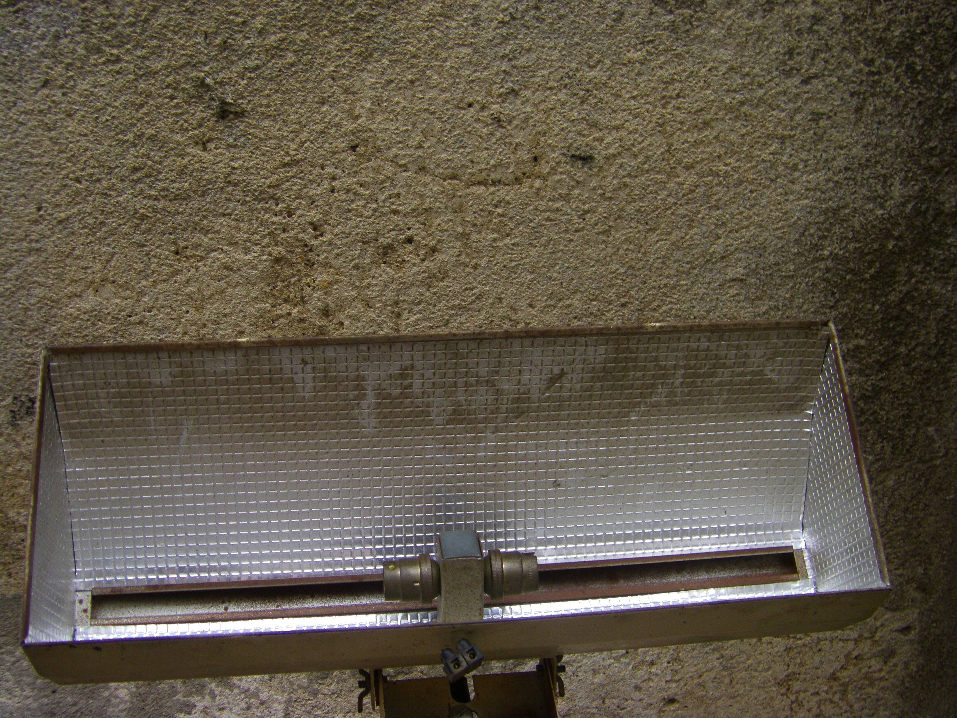 Industrial lamp