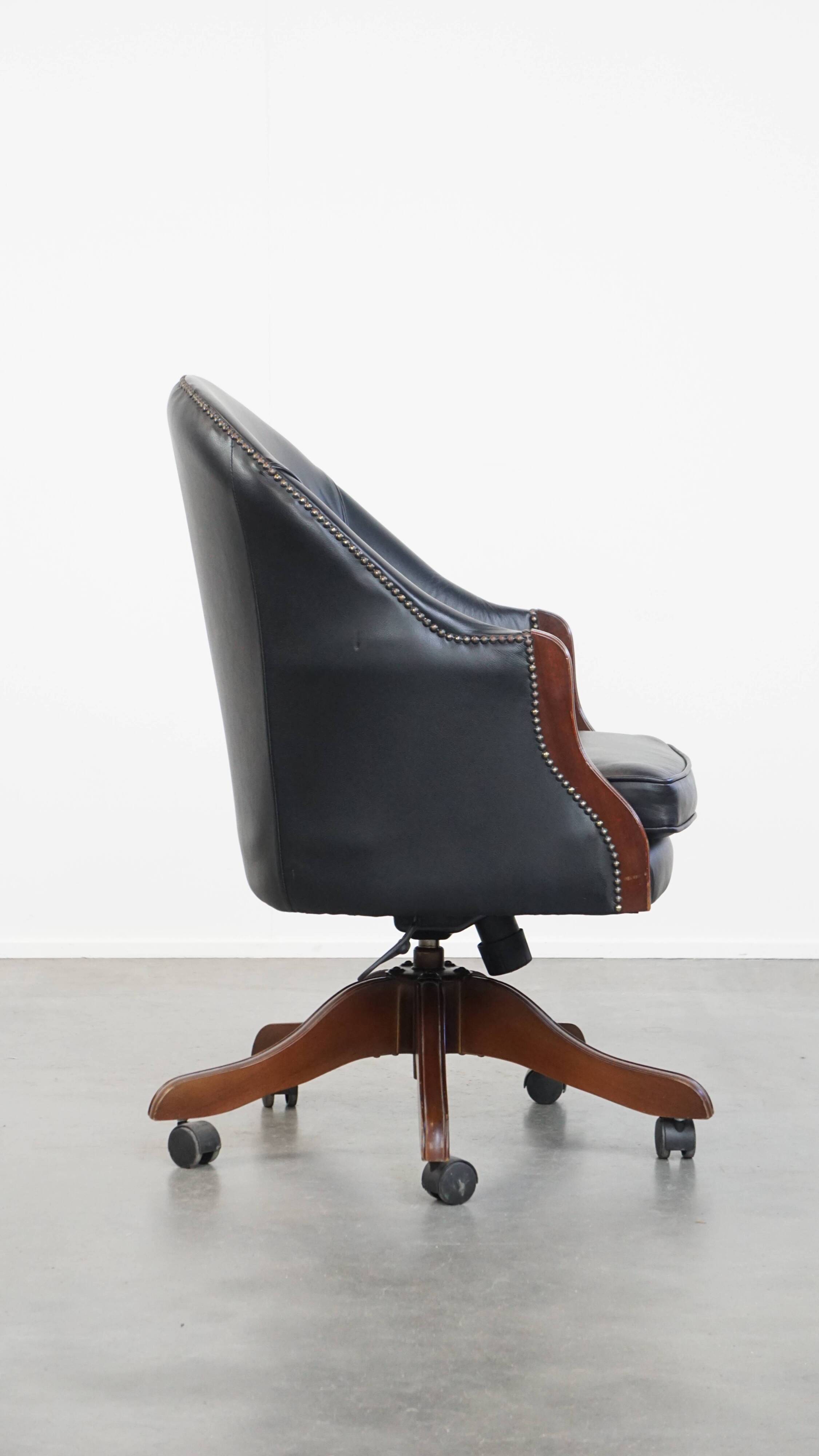 Chaise de bureau en cuir de vachette noir de style anglais