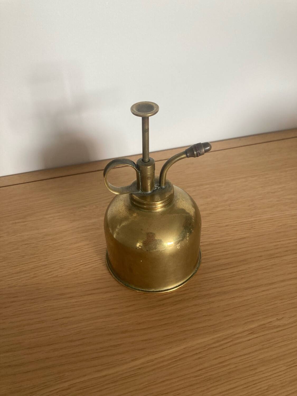 Brass mist sprayer