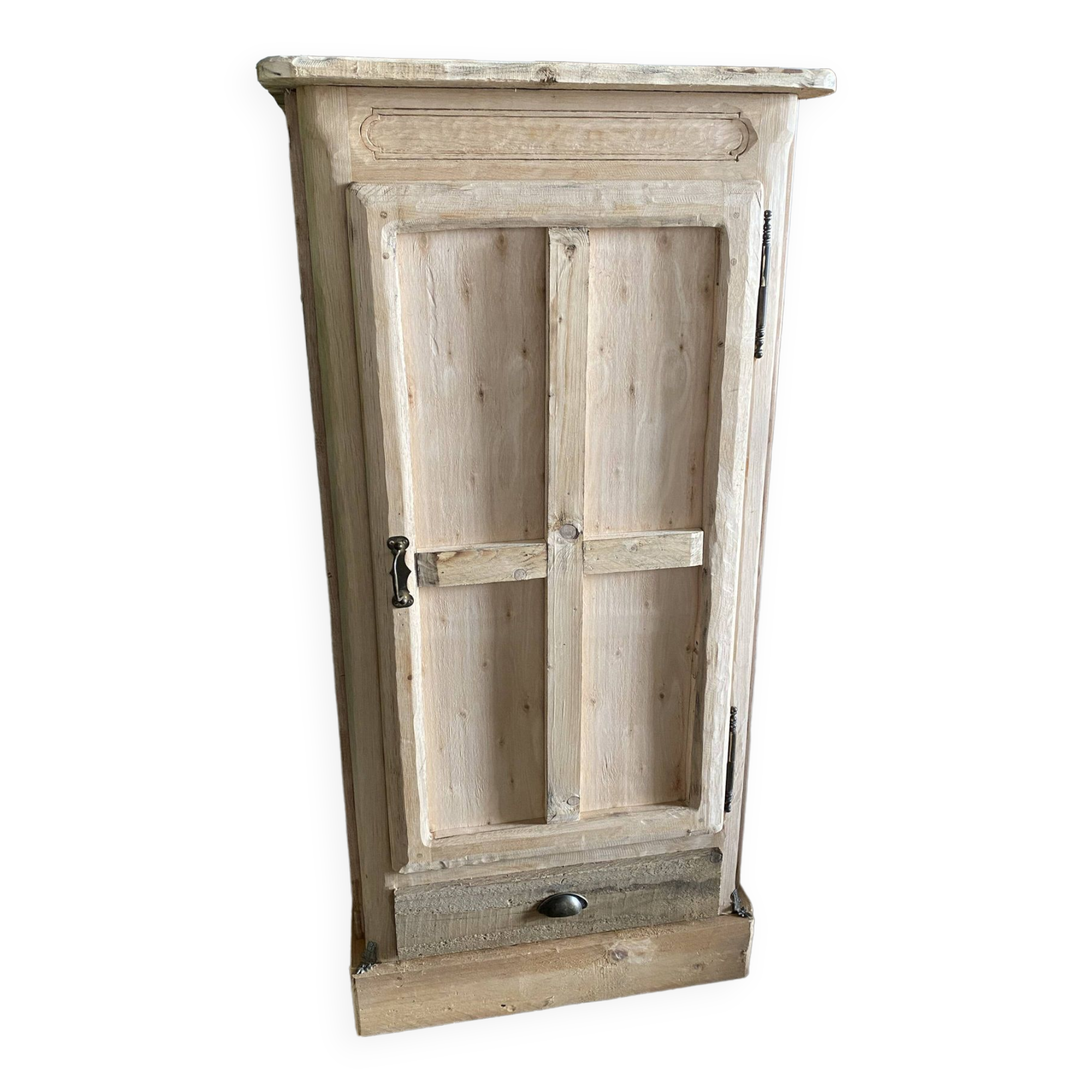 Parisian locker room