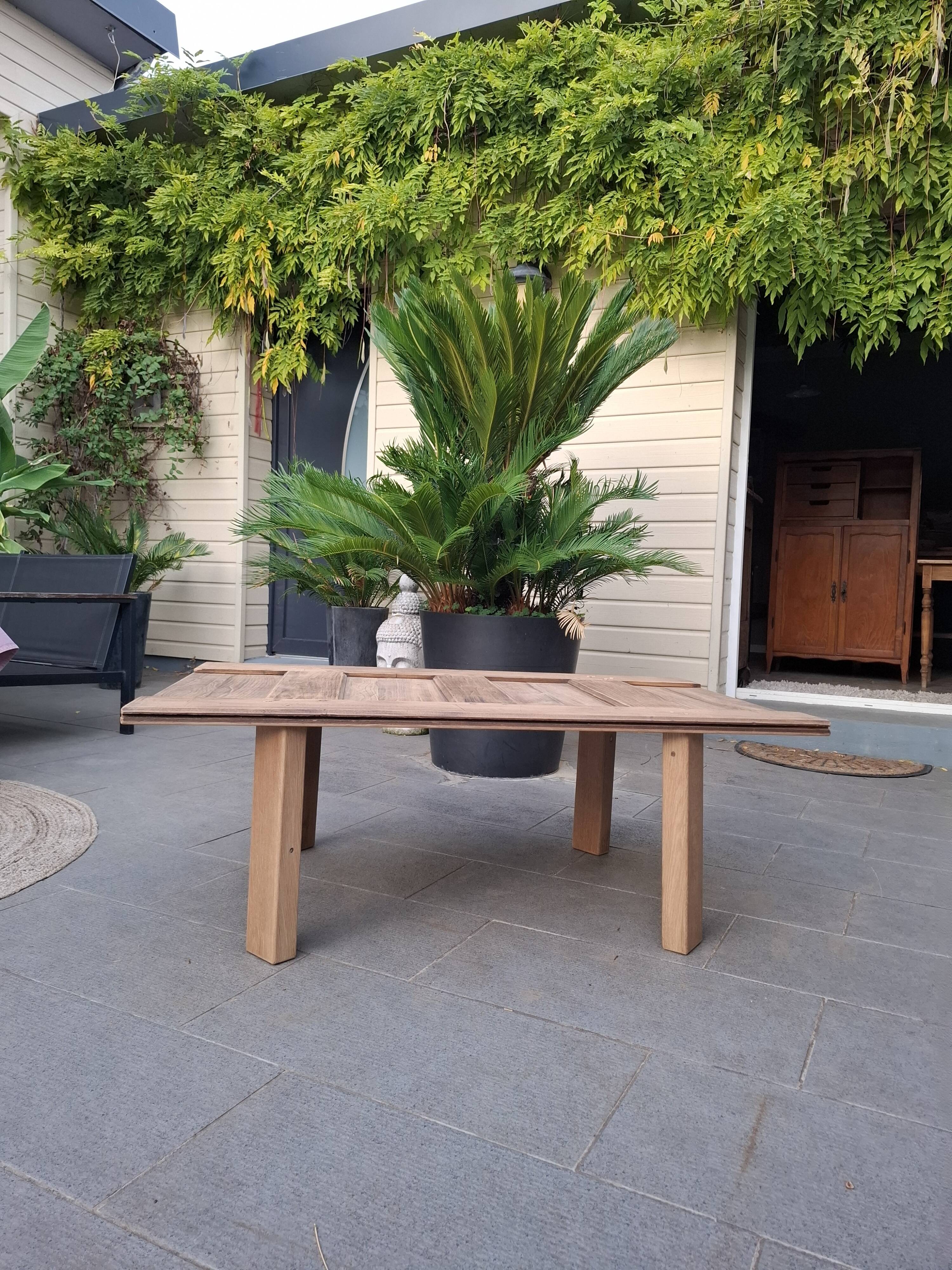 Table basse fabrication artisanale