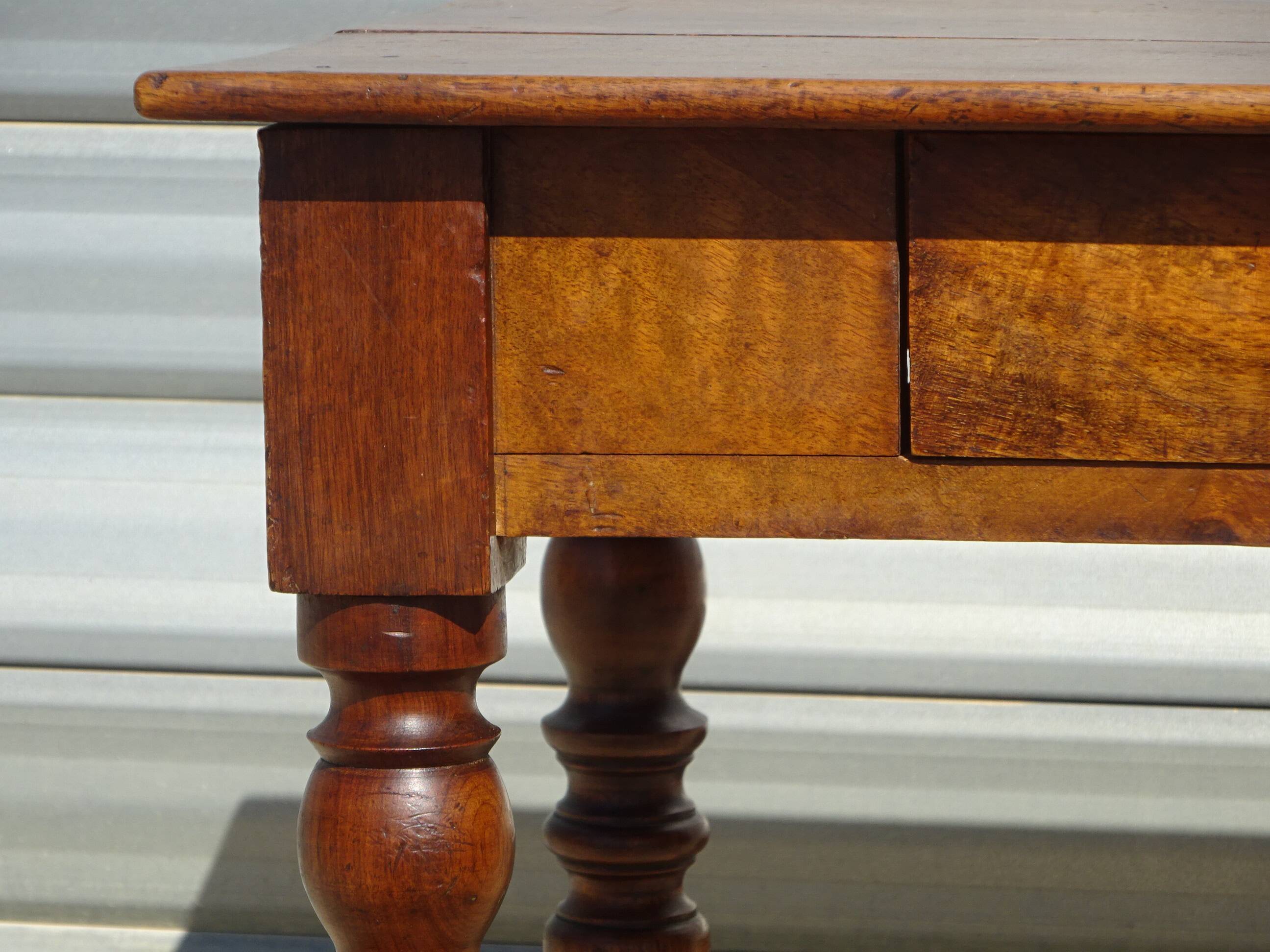 Vintage desk in solid walnut