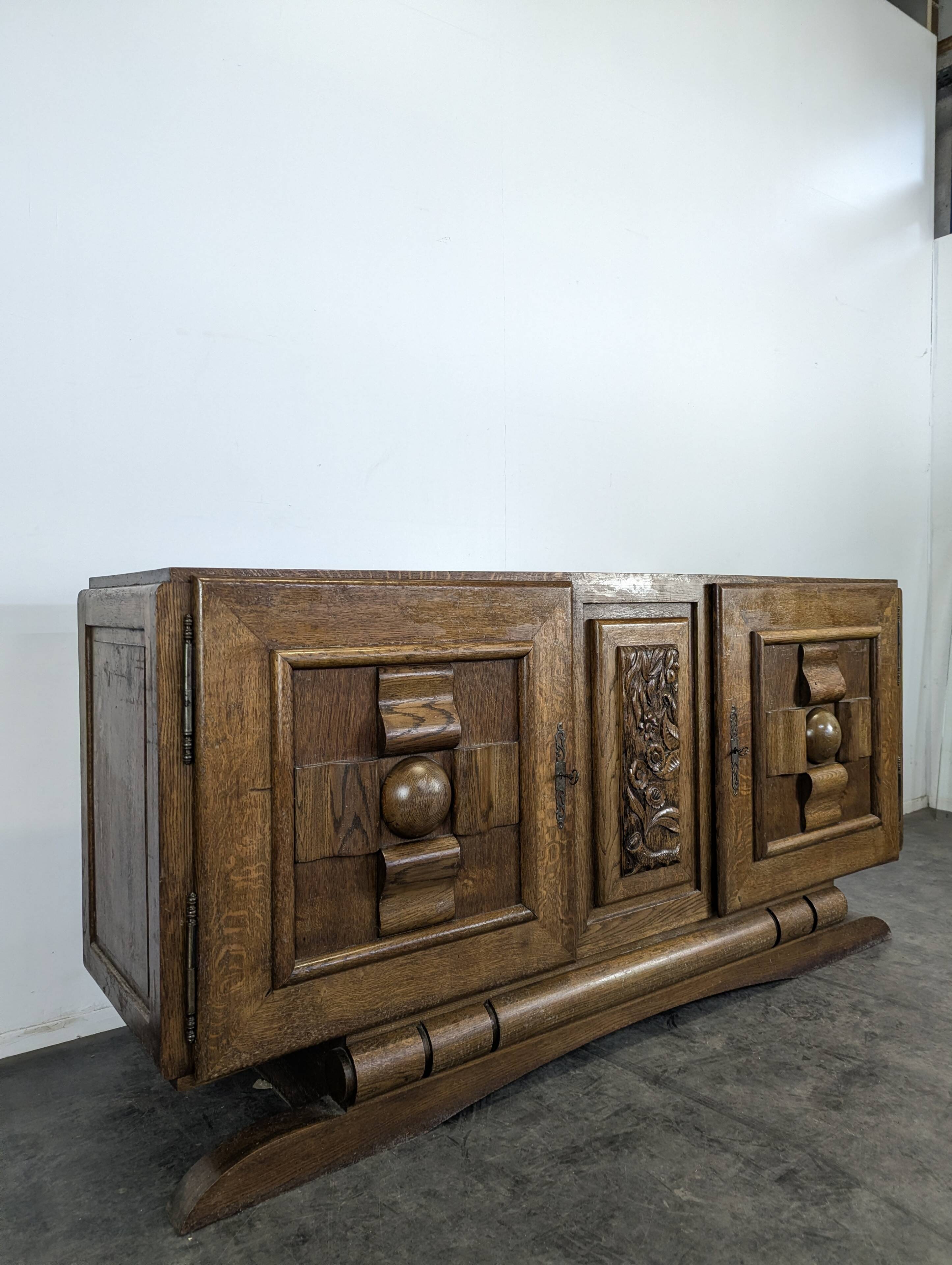 Enfilade Art Deco in the spirit of Dudouyt.