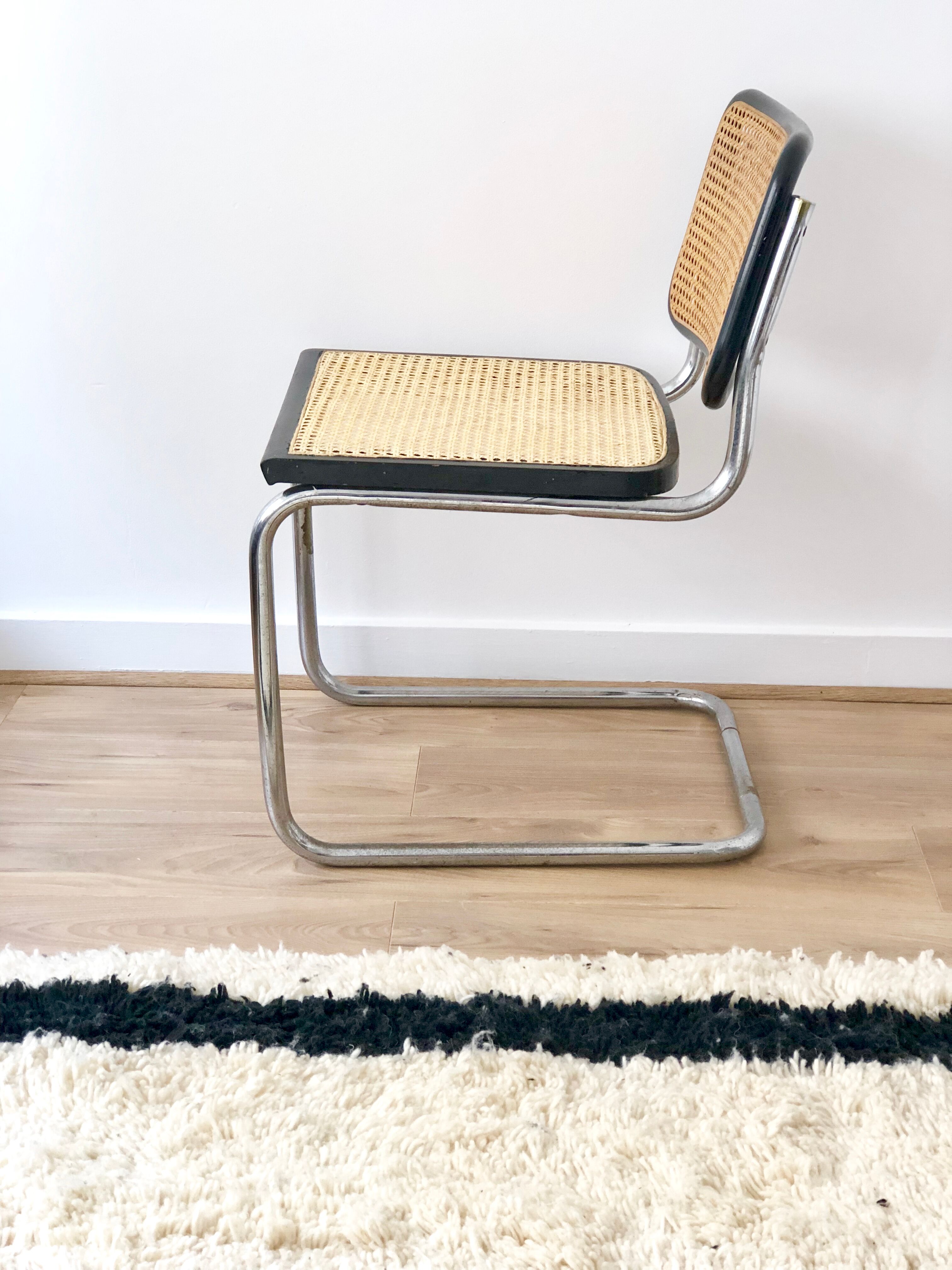 Marcel Breuer Cesca B32 black chair