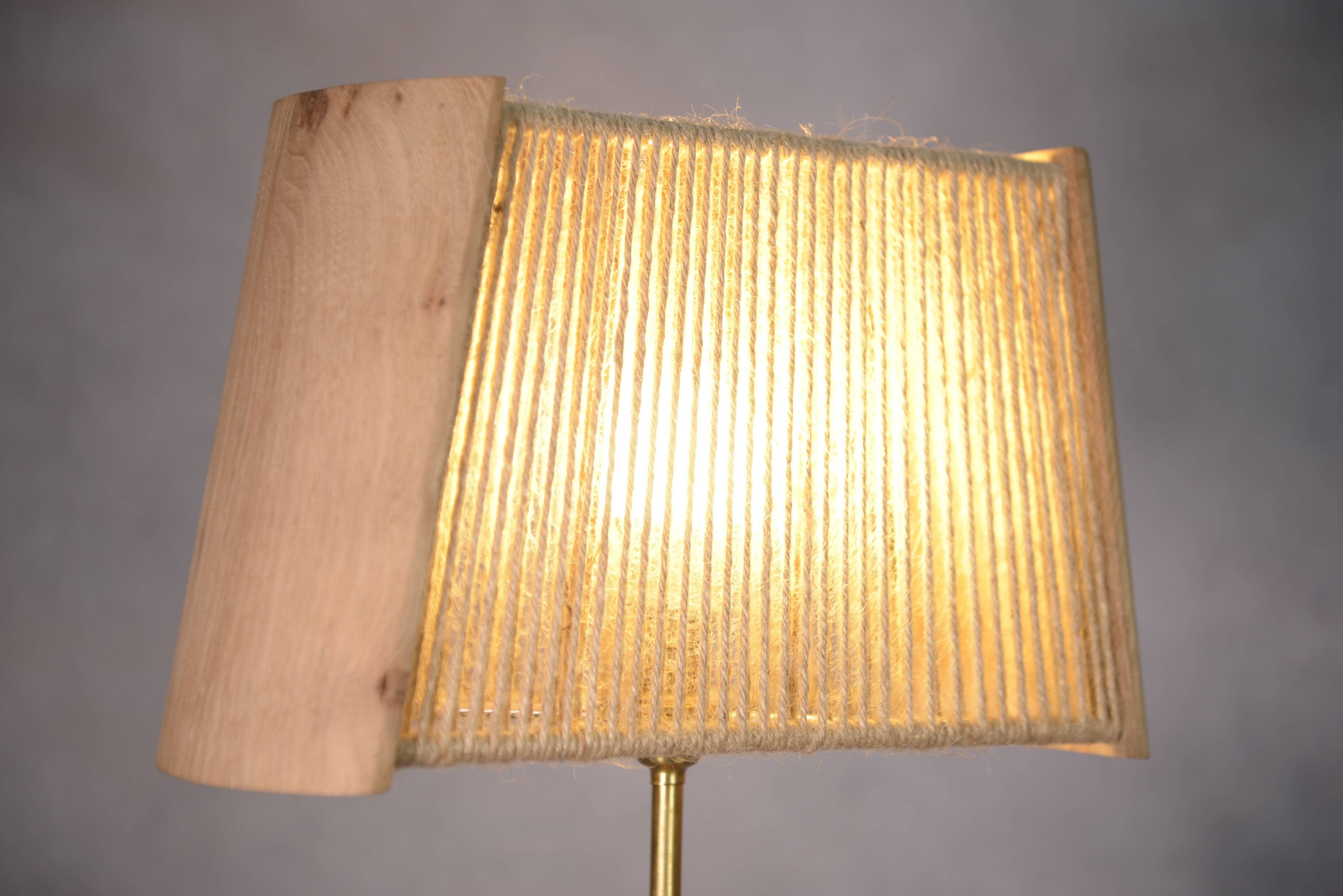 Brutalist lamp in elm and solid oak with a cord shade – 1980s