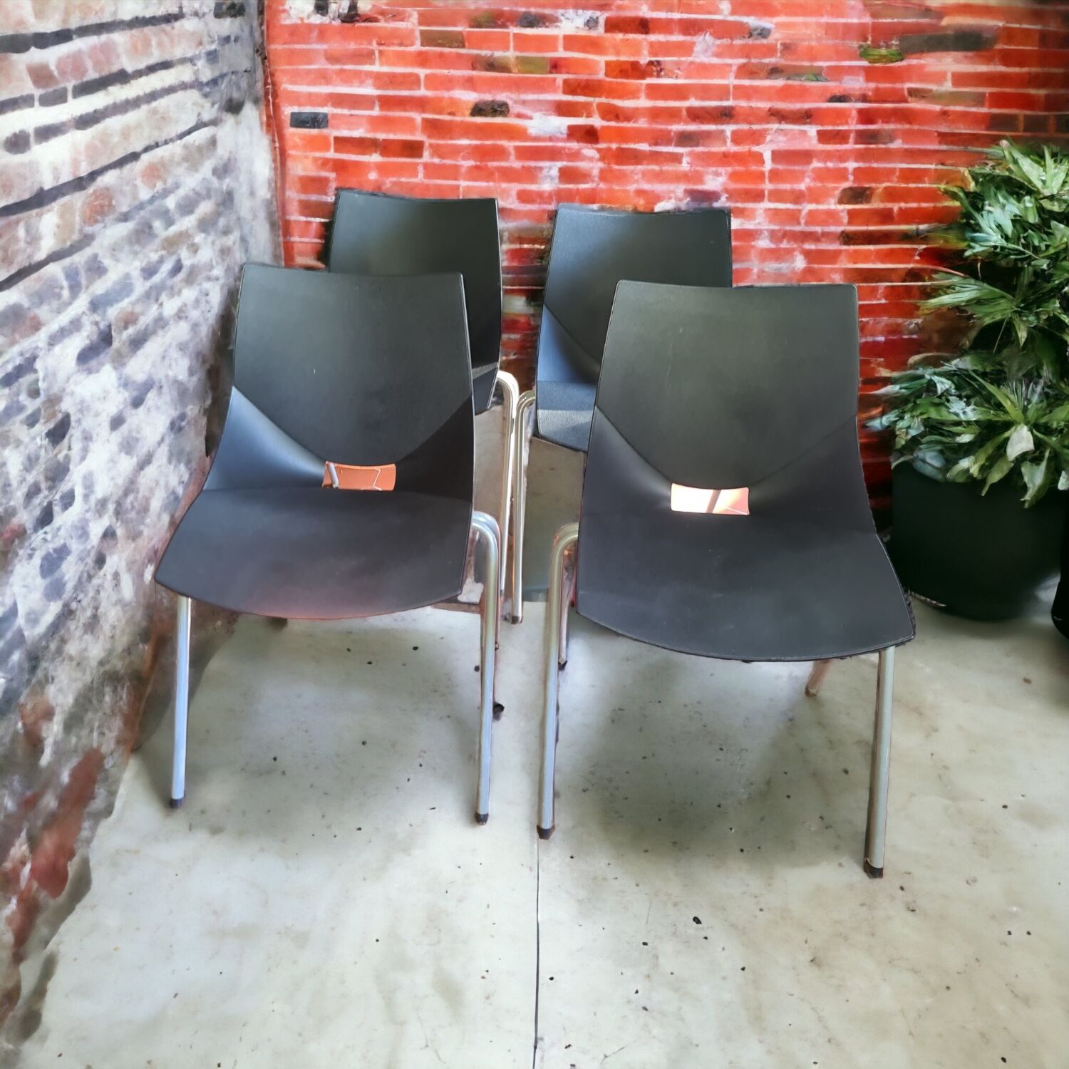 Angelo Pinaffo Model shell designer stacking chair Sedie edition