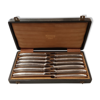 12 couteaux métal argent
