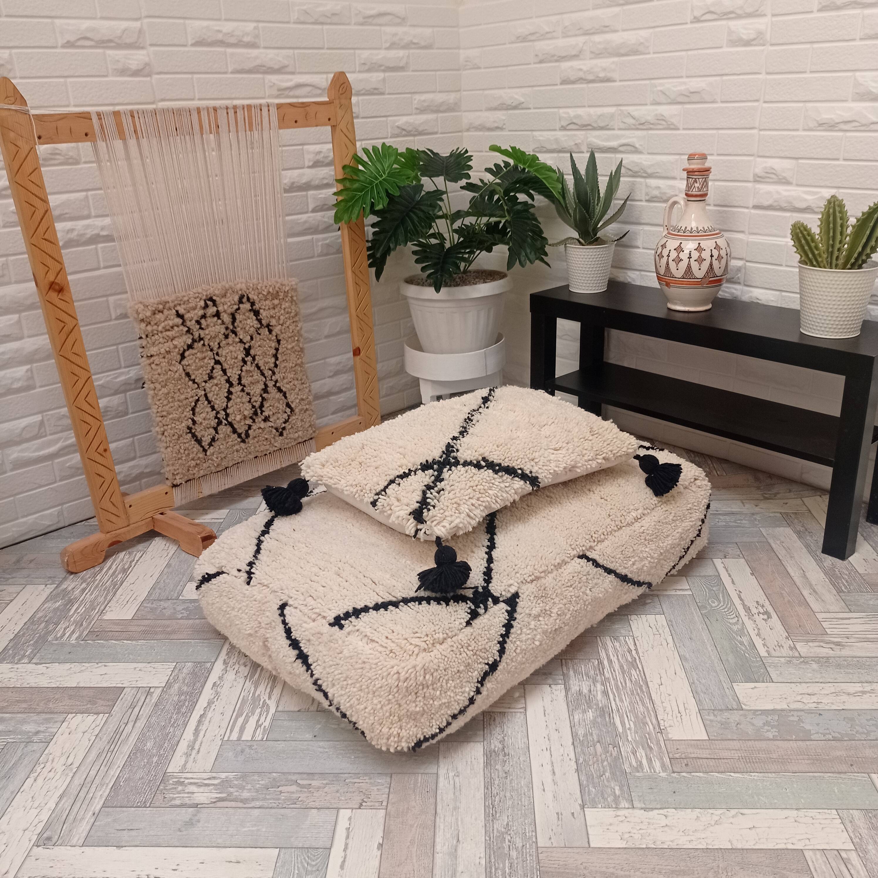 Pouf  berbère fait main en laine