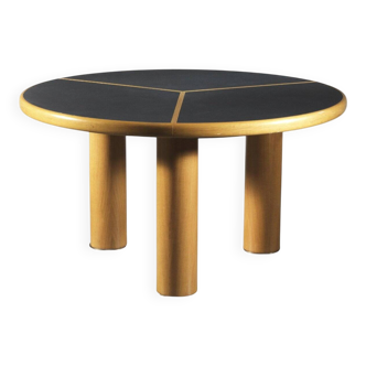 Sculptural Round Table in Wood, Brass and Dark Laminate, Italy 1970s