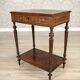 Table d'appoint en acajou et noyer marqueté français du début du 20e siècle, années 1910.
