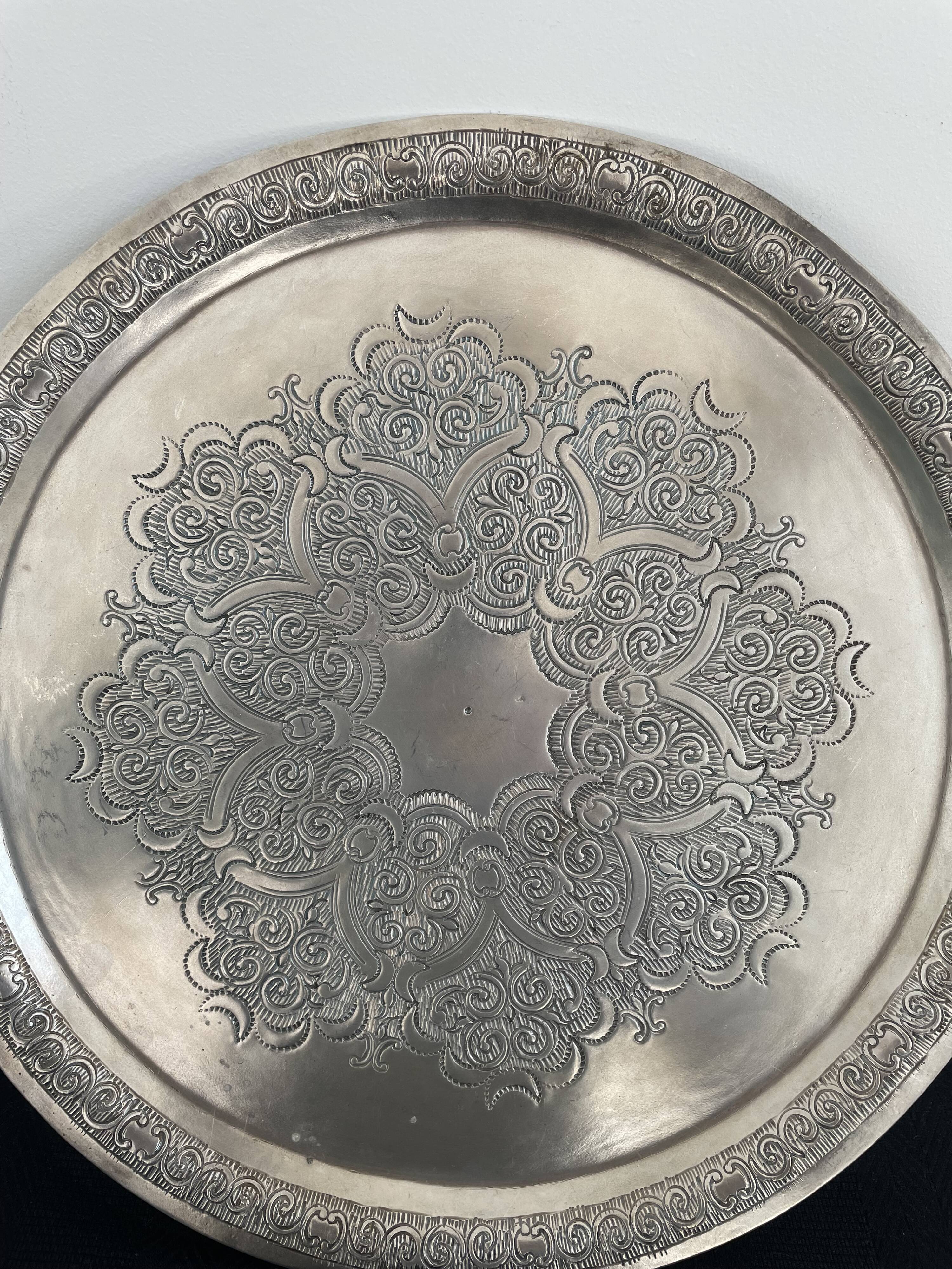 Round silver metal top - rosettes - frieze - Vintage - France