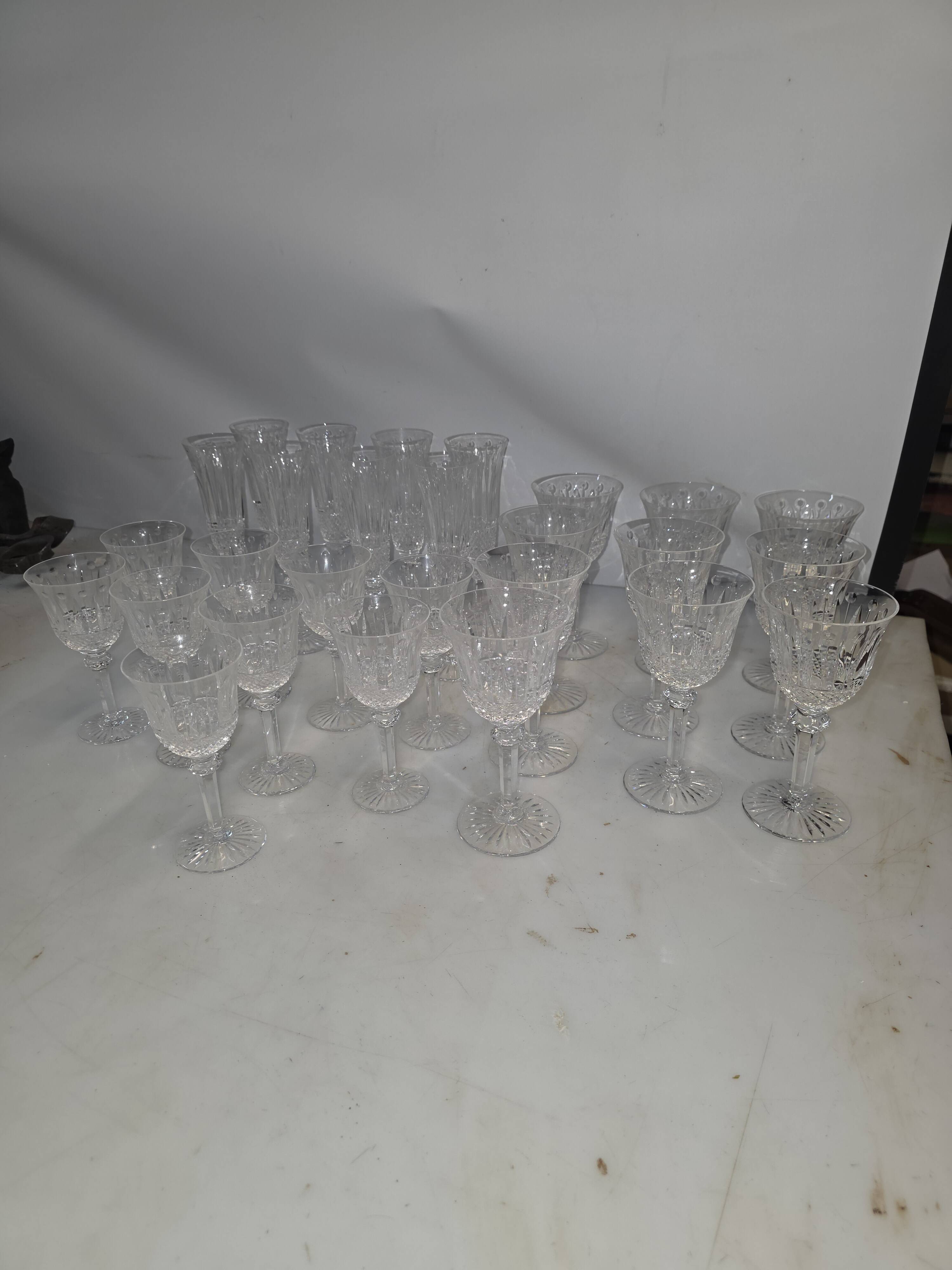 Service de 27 verres en cristal de Saint-Louis — Modèle Trianon