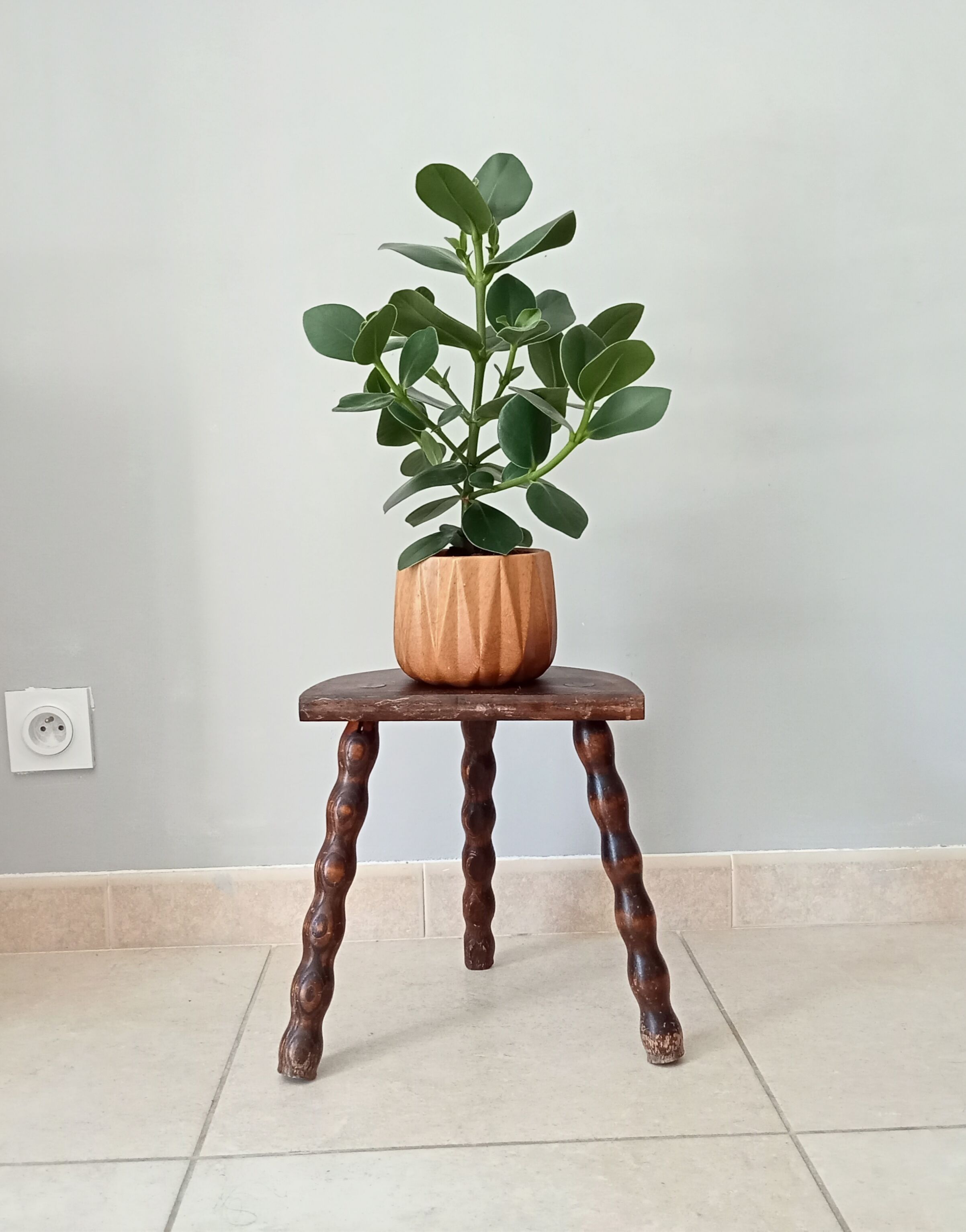 Vintage tripod stool 50s/60s