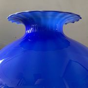 Grand vase boule Murano en pâte de verre bicolore
