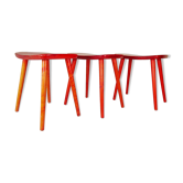 Tabourets suédois en bouleau laqué rouge, Yngve Ekström "Palle", années 1970