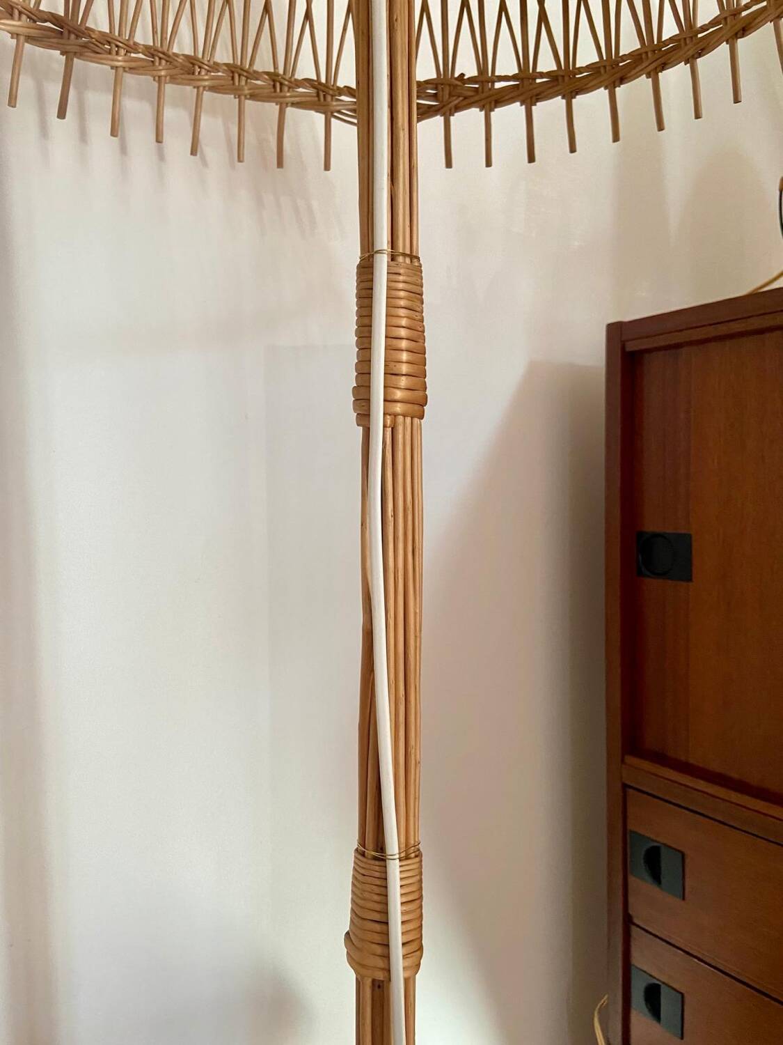 Lampadaire rotin vintage