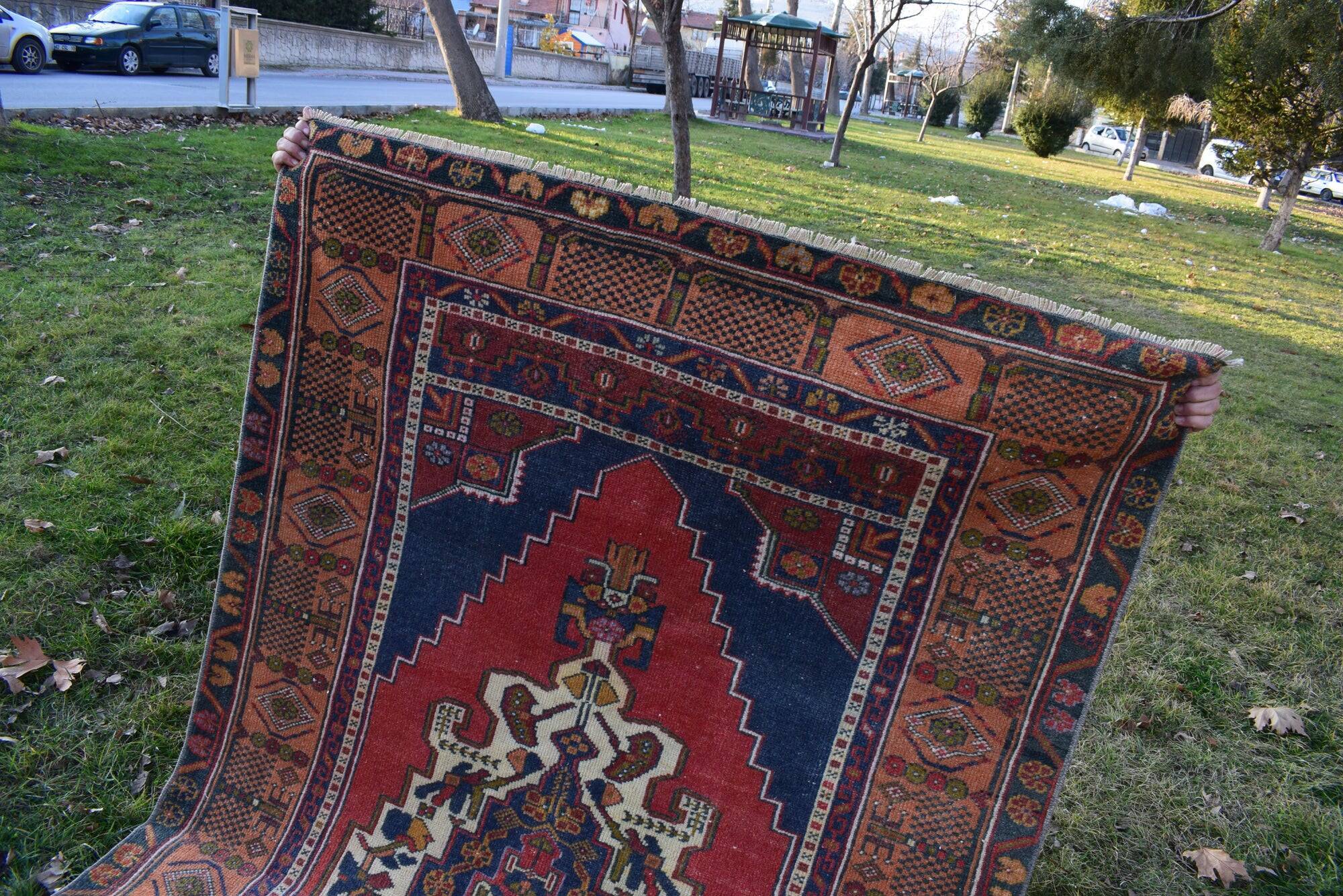 Vintage handmade Turkish rug 130x240 cm