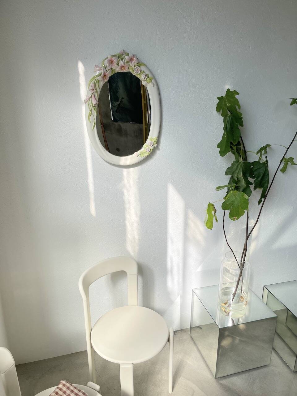 Italian style ceramic flower mirror