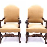 Une paire de fauteuils anciens, Europe occidentale, vers 1900. Après rénovation
