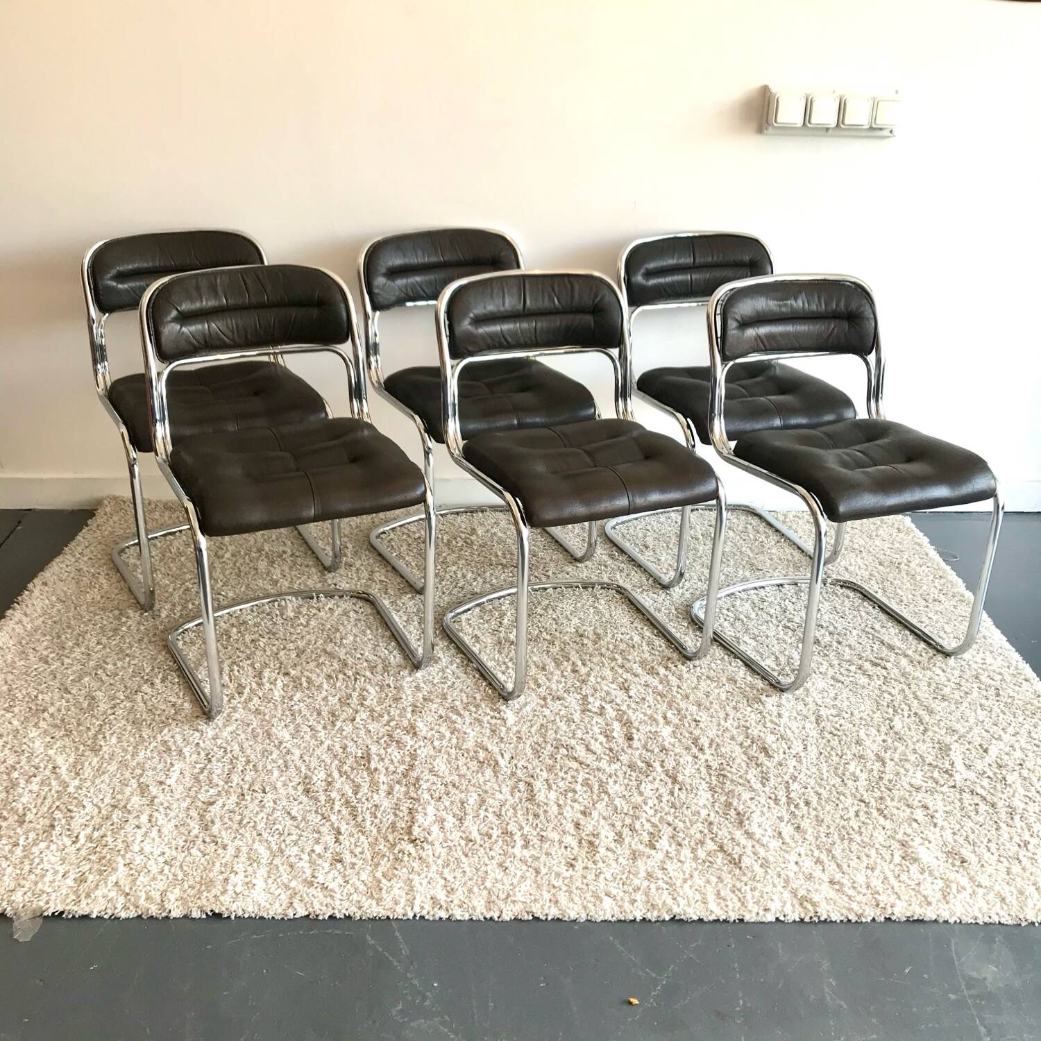 6 Cantilever chairs, 70s
