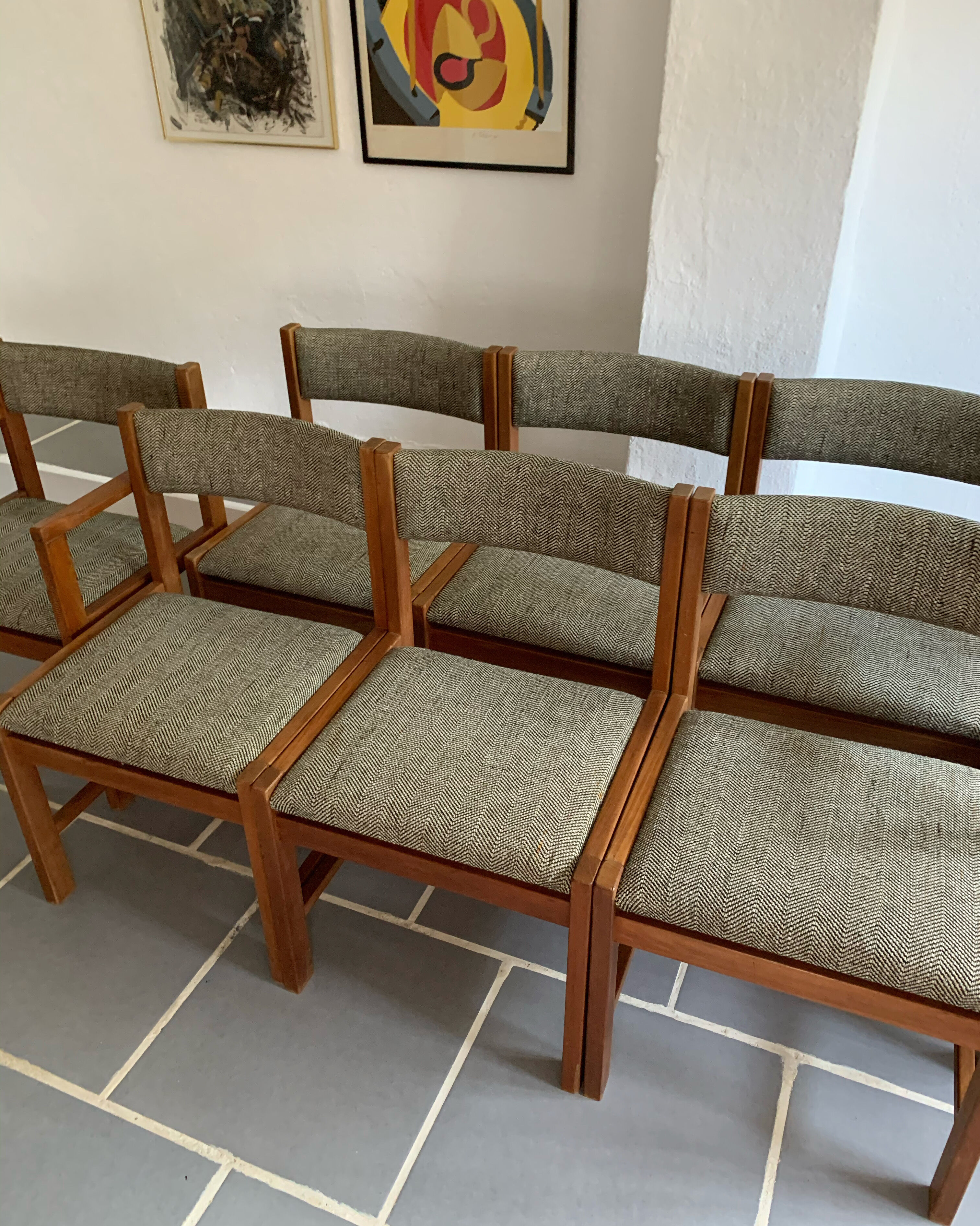 Set 6 chairs and 2 vintage Scandinavian teak and tweed chairs