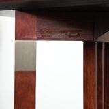 Beautiful Art Deco design side table in good condition