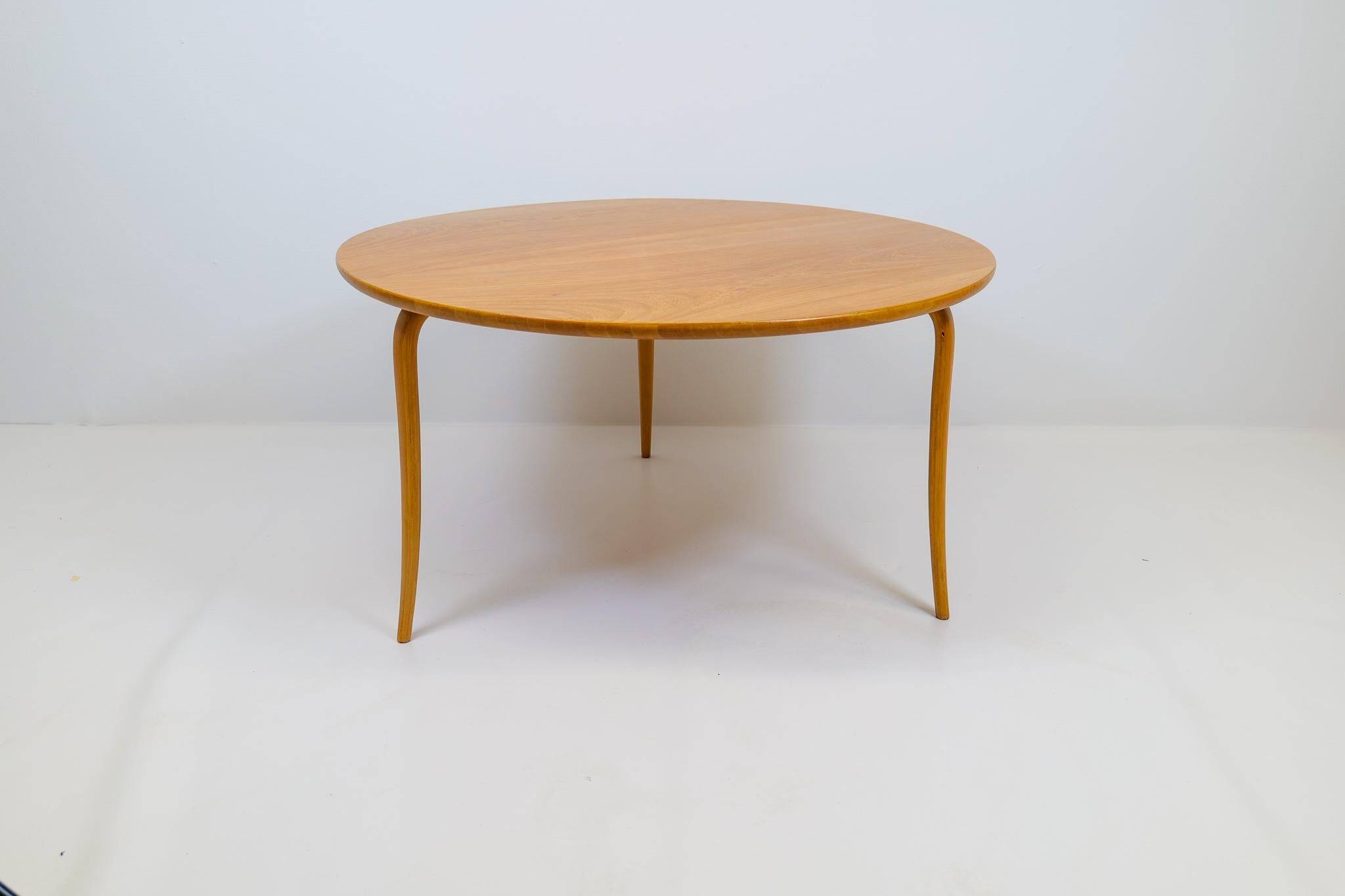 Large 'Annika' coffee table by Bruno Mathsson, early Swedish Grace from the 1930s.
