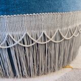 Paire de fauteuils Crapaud et un pouf en velours bleu Vintage