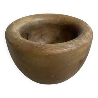 Solid olive bowl
