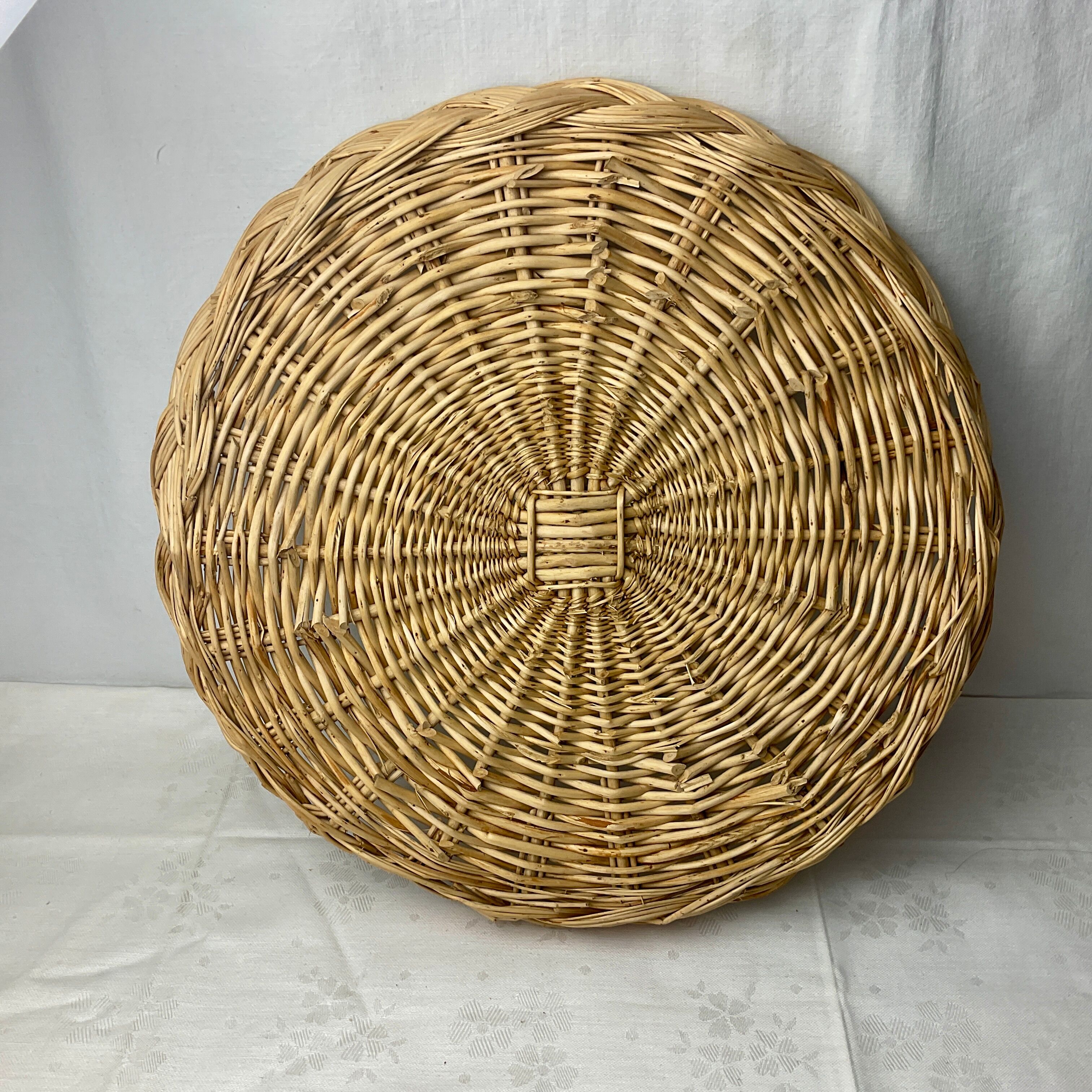 Wicker tray