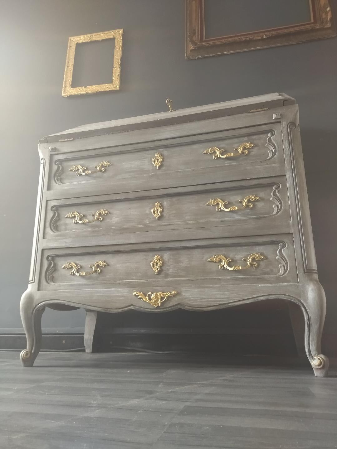 Louis XV style skate secretary