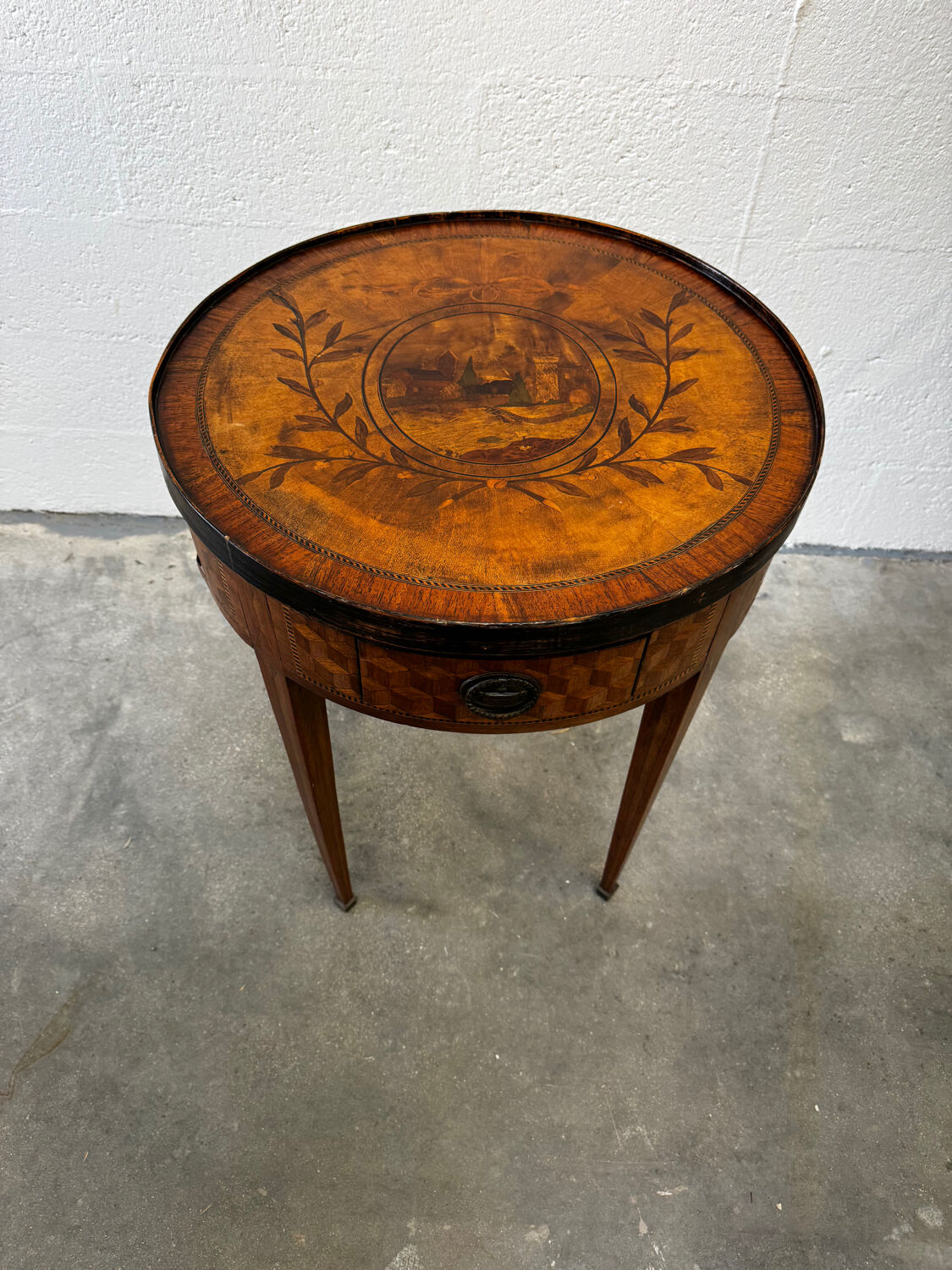 Bouillotte table/game table in Louis XVI style with marquetry circa 1900.