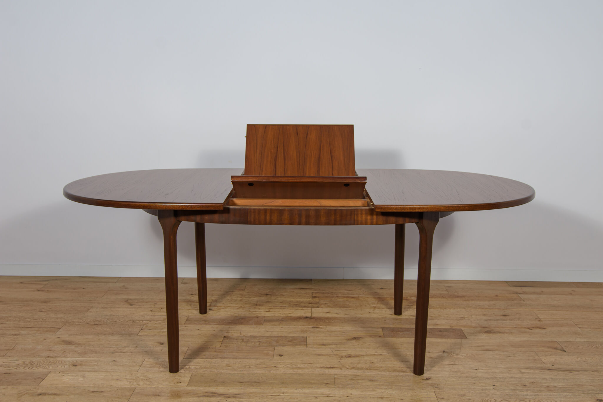 Mid-century teak oval extendable dining table from McIntosh, United Kingdom, 1960s